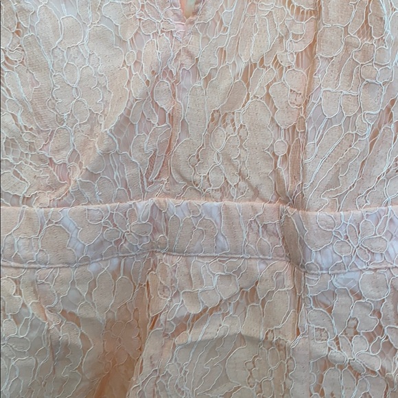 Peach floral lace romper - Picture 2 of 2